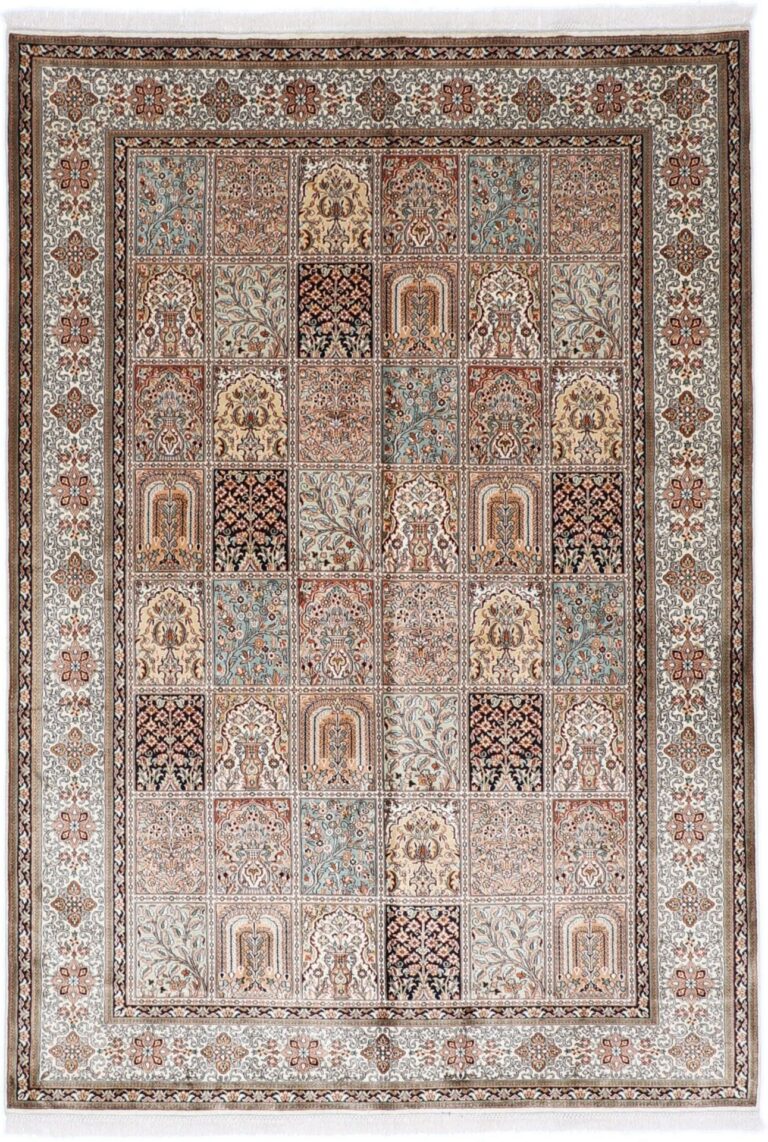 Kashmir Oriental Rug 169 × 244 cm, Silk, hand-knotted