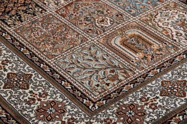 Kashmir Oriental Rug 169 × 244 cm, Silk, hand-knotted — view 5