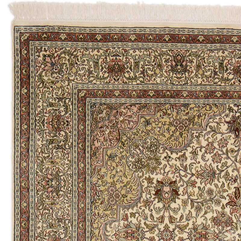 Kashmir Oriental Rug 169 × 252 cm, Silk, hand-knotted — view 6 Kashmir Oriental Rug 169 × 252 cm, Silk, hand-knotted — view 6