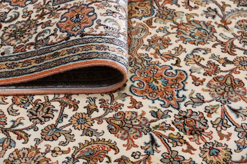 Kashmir Oriental Rug 169 × 254 cm, Silk, hand-knotted — view 10
