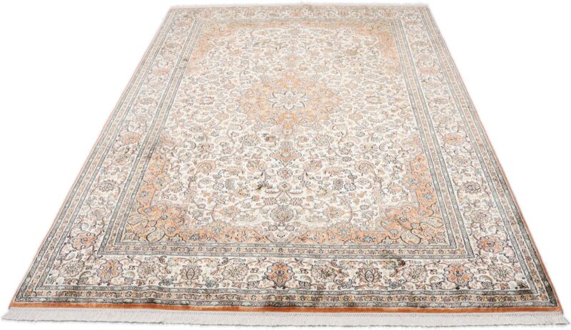 Kashmir Oriental Rug 169 × 254 cm, Silk, hand-knotted — view 2
