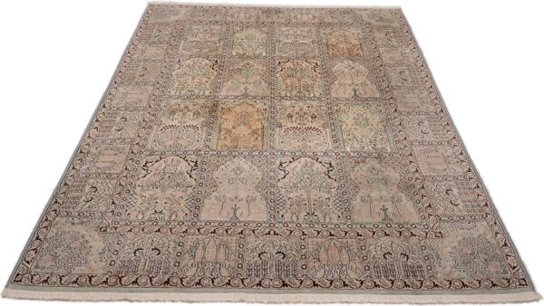 Kashmir Oriental Rug 170 × 240 cm, Silk, hand-knotted — view 2 Kashmir Oriental Rug 170 × 240 cm, Silk, hand-knotted — view 2