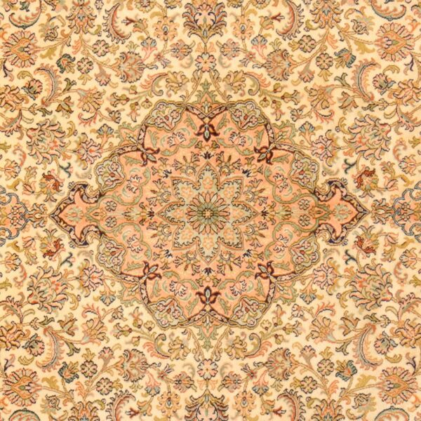 Kashmir Oriental Rug 170 × 247 cm, Silk, White/Beige, hand-knotted — view 4