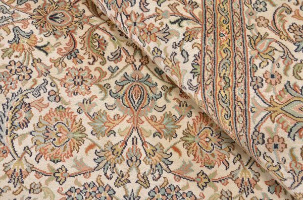 Kashmir Oriental Rug 170 × 247 cm, Silk, hand-knotted — view 5