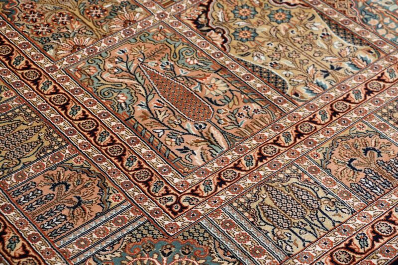 Kashmir Oriental Rug 170 × 250 cm, Silk, hand-knotted — view 5