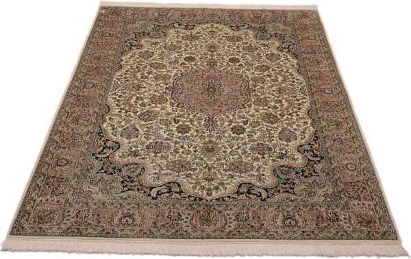 Kashmir Oriental Rug 172 × 248 cm, Silk, White/Beige, hand-knotted — view 2