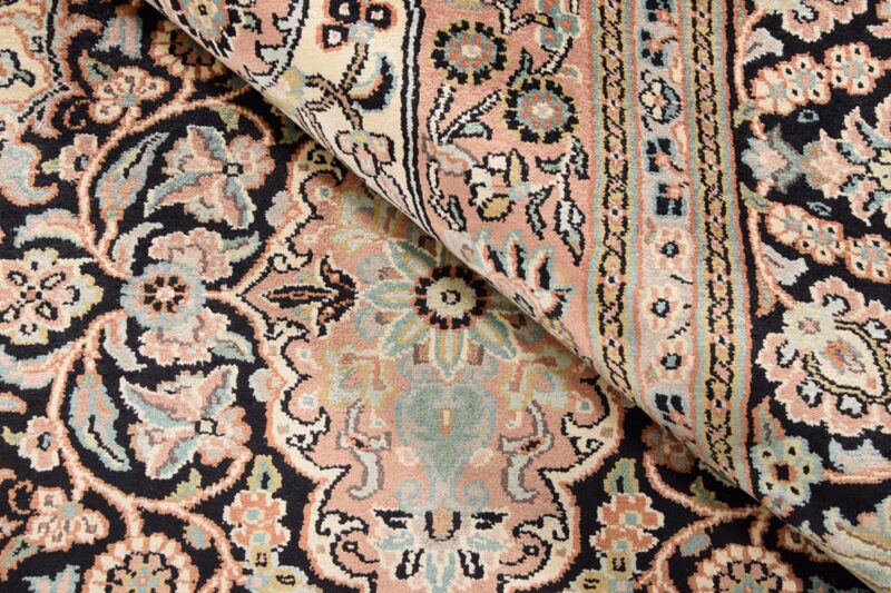Kashmir Oriental Rug 172 × 248 cm, Silk, White/Beige, hand-knotted — view 4