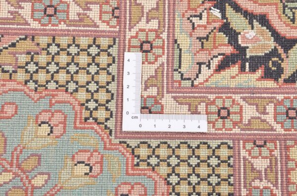 Kashmir Oriental Rug 173 × 246 cm, Silk, hand-knotted — view 4 Kashmir Oriental Rug 173 × 246 cm, Silk, hand-knotted — view 4