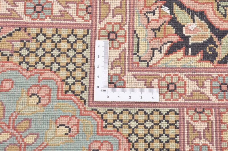 Kashmir Oriental Rug 173 × 246 cm, Silk, hand-knotted — view 4 Kashmir Oriental Rug 173 × 246 cm, Silk, hand-knotted — view 4