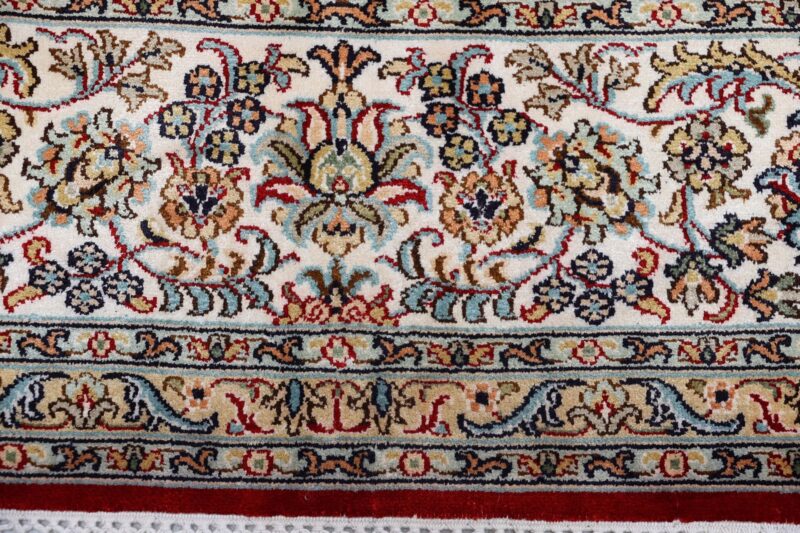 Kashmir Oriental Rug 173 × 249 cm, Silk, hand-knotted, pastel — view 8