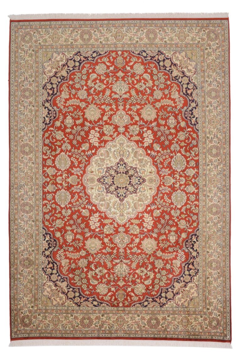 Kashmir Oriental Rug 173 × 252 cm, Silk, hand-knotted
