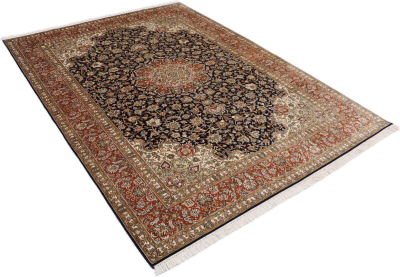 Kashmir Oriental Rug 175 × 245 cm, Silk, hand-knotted — view 4