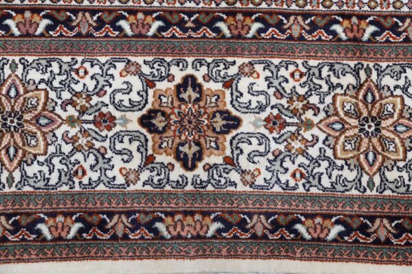 Kashmir Oriental Rug 175 × 246 cm, Silk, hand-knotted — view 8