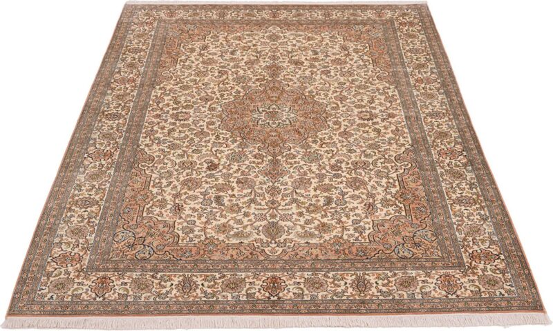 Kashmir Oriental Rug 175 × 251 cm, Silk, hand-knotted — view 2