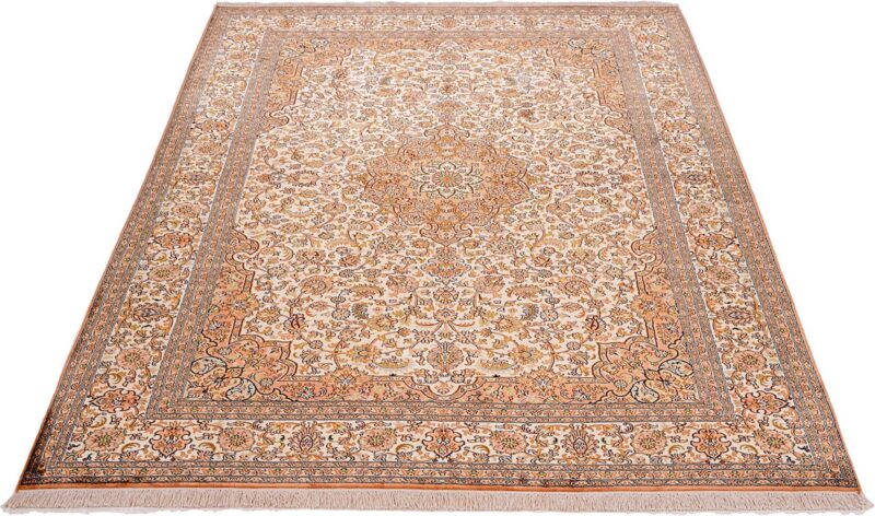 Kashmir Oriental Rug 175 × 251 cm, Silk, hand-knotted — view 3
