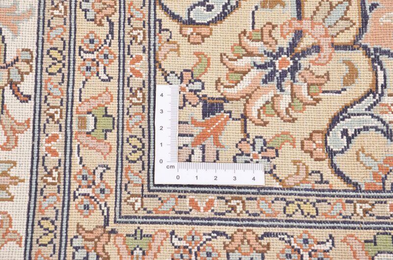 Kashmir Oriental Rug 175 × 251 cm, Silk, hand-knotted — view 4