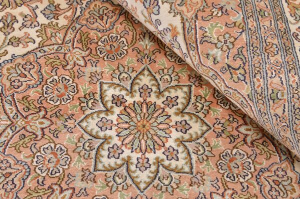 Kashmir Oriental Rug 175 × 251 cm, Silk, hand-knotted — view 5