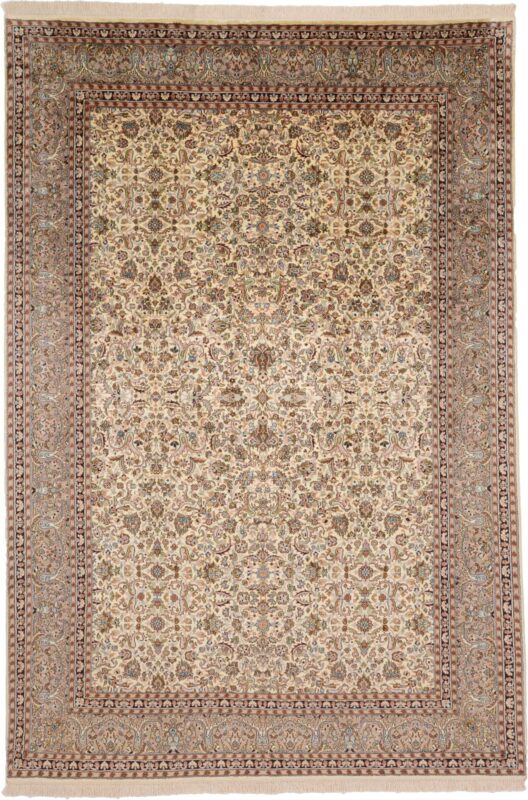 Kashmir Oriental Rug 180 × 266 cm, Silk, hand-knotted Kashmir Oriental Rug 180 × 266 cm, Silk, hand-knotted