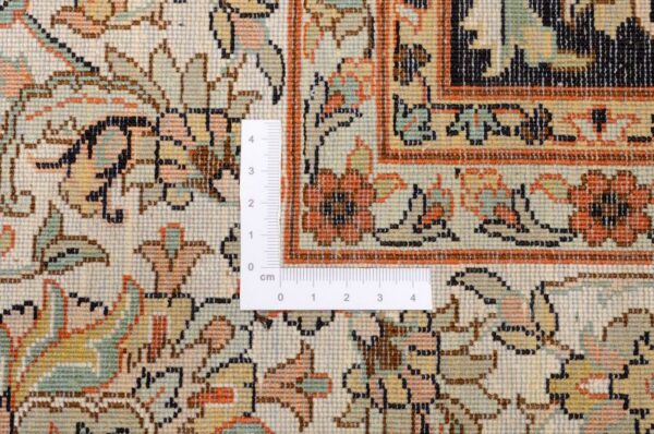 Kashmir Oriental Rug 182 × 270 cm, Silk, hand-knotted, refined — view 3 Kashmir Oriental Rug 182 × 270 cm, Silk, hand-knotted, refined — view 3