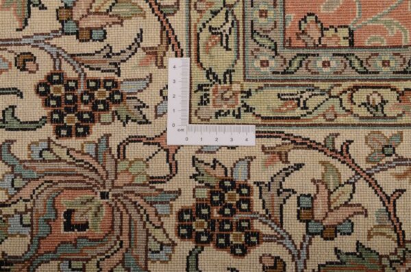 Kashmir Oriental Rug 182 × 289 cm, Silk, hand-knotted — view 3