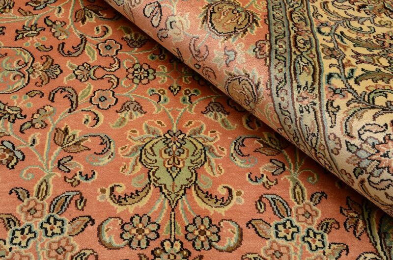 Kashmir Oriental Rug 182 × 289 cm, Silk, hand-knotted — view 4
