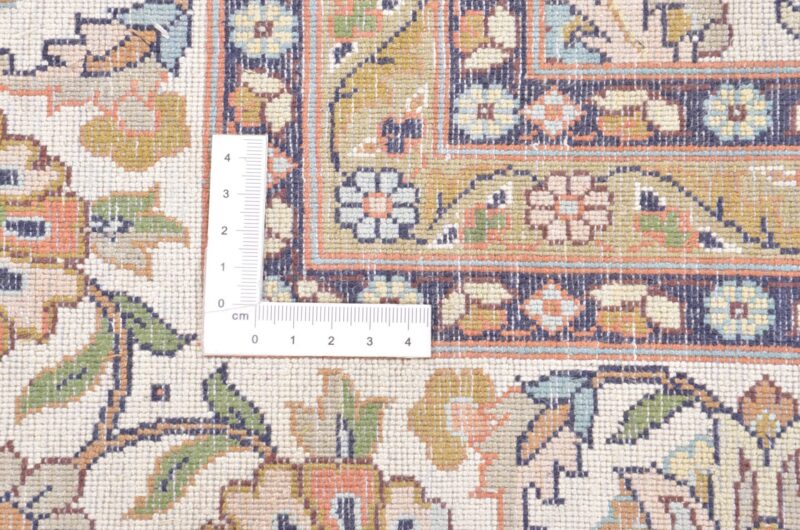Kashmir Oriental Rug 182 × 290 cm, Silk, hand-knotted, fine — view 3 Kashmir Oriental Rug 182 × 290 cm, Silk, hand-knotted, fine — view 3