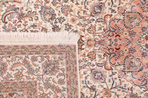 Kashmir Oriental Rug 183 × 277 cm, Silk, hand-knotted, patina — view 7