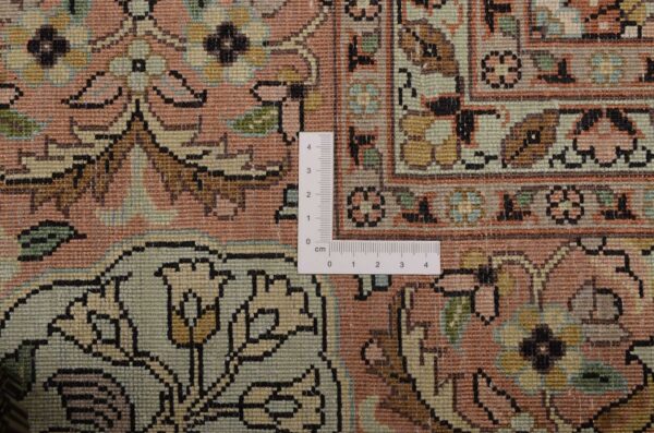 Kashmir Oriental Rug 184 × 269 cm, Silk, hand-knotted — view 3