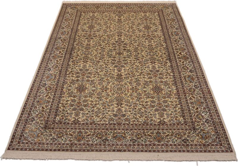 Kashmir Oriental Rug 184 × 280 cm, Silk, White/Beige, hand-knotted — view 2 Kashmir Oriental Rug 184 × 280 cm, Silk, White/Beige, hand-knotted — view 2