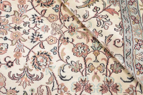 Kashmir Oriental Rug 184 × 280 cm, Silk, hand-knotted, refined — view 4