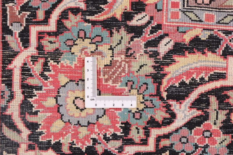 Kashmir Oriental Rug 184 × 285 cm, Silk, hand-knotted, pastel — view 9