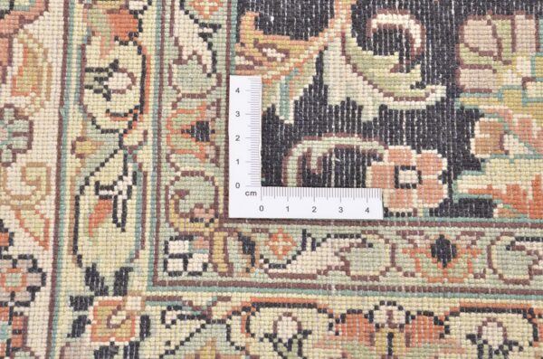 Kashmir Oriental Rug 185 × 273 cm, Silk, hand-knotted — view 4