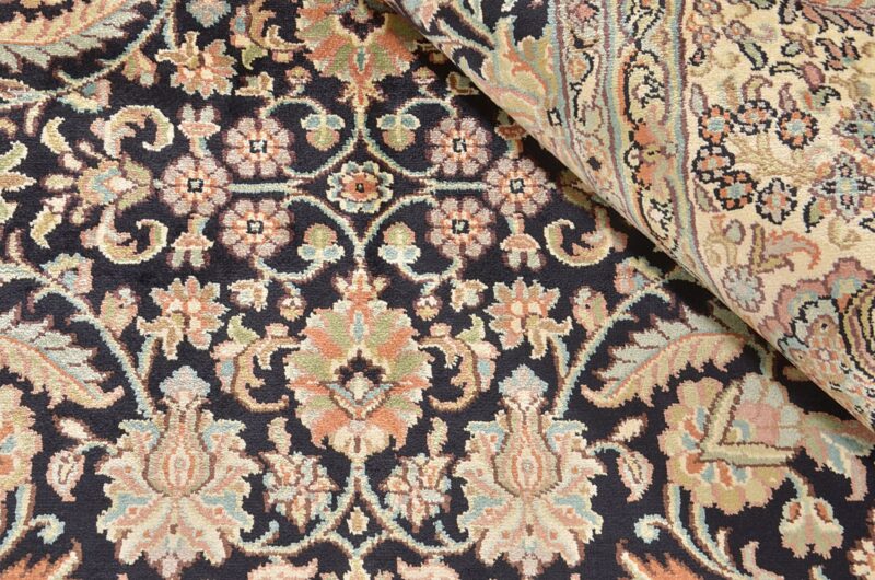 Kashmir Oriental Rug 185 × 273 cm, Silk, hand-knotted — view 5