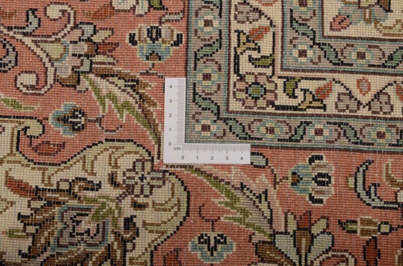 Kashmir Oriental Rug 185 × 277 cm, Silk, hand-knotted, pastel — view 3 Kashmir Oriental Rug 185 × 277 cm, Silk, hand-knotted, pastel — view 3