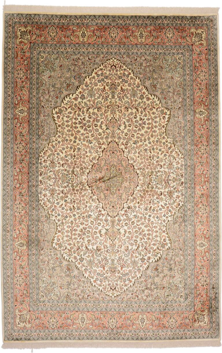 Kashmir Oriental Rug 185 × 277 cm, Silk, hand-knotted, pastel