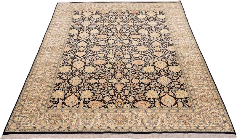 Kashmir Oriental Rug 185 × 278 cm, Silk, hand-knotted — view 3