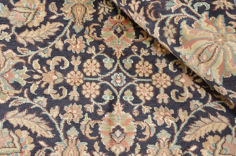 Kashmir Oriental Rug 185 × 278 cm, Silk, hand-knotted — view 5