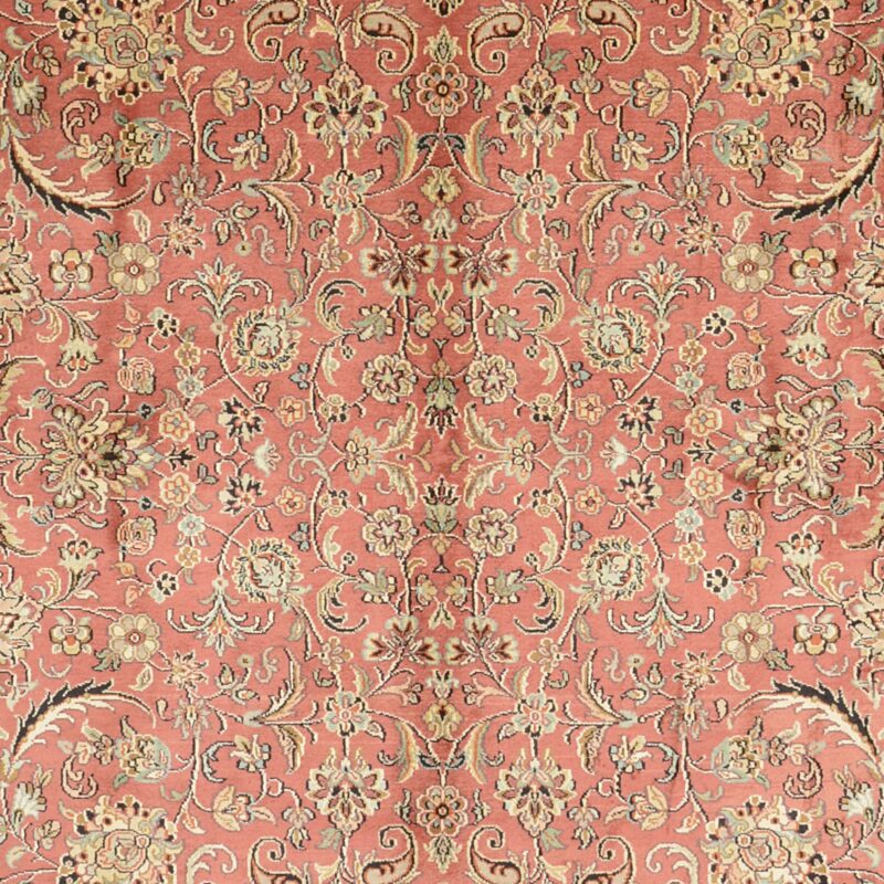 Kashmir Oriental Rug 185 × 279 cm, Silk, hand-knotted — view 5 Kashmir Oriental Rug 185 × 279 cm, Silk, hand-knotted — view 5