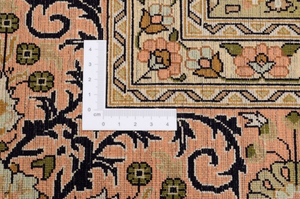 Kashmir Oriental Rug 185 × 279 cm, Silk, hand-knotted, fine — view 3
