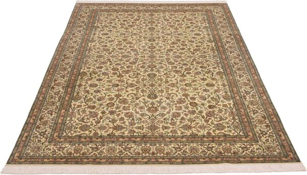 Kashmir Oriental Rug 185 × 289 cm, Silk, hand-knotted — view 2 Kashmir Oriental Rug 185 × 289 cm, Silk, hand-knotted — view 2