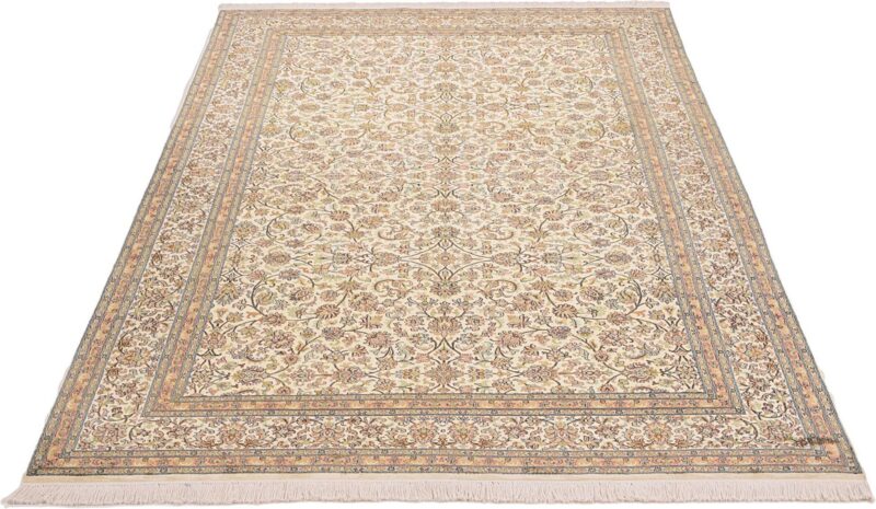 Kashmir Oriental Rug 185 × 289 cm, Silk, hand-knotted — view 3 Kashmir Oriental Rug 185 × 289 cm, Silk, hand-knotted — view 3