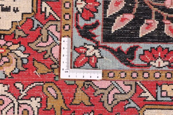 Kashmir Oriental Rug 186 × 267 cm, Silk, hand-knotted — view 10 Kashmir Oriental Rug 186 × 267 cm, Silk, hand-knotted — view 10