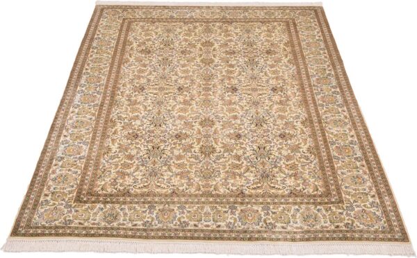 Kashmir Oriental Rug 186 × 273 cm, Silk, hand-knotted — view 2