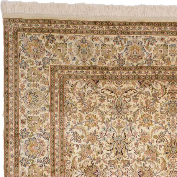Kashmir Oriental Rug 186 × 273 cm, Silk, hand-knotted — view 6