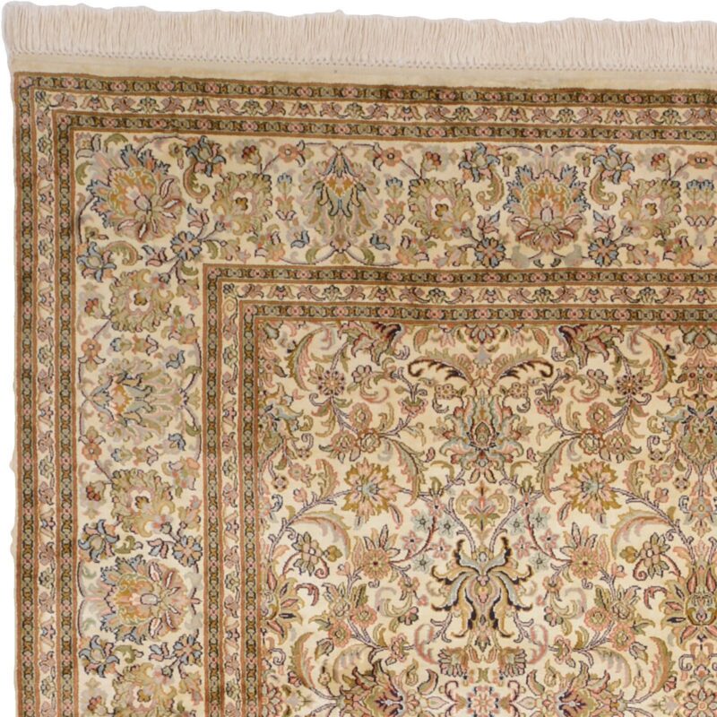 Kashmir Oriental Rug 186 × 273 cm, Silk, hand-knotted — view 6