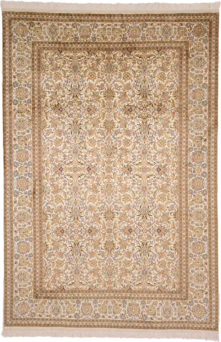 Kashmir Oriental Rug 186 × 273 cm, Silk, hand-knotted