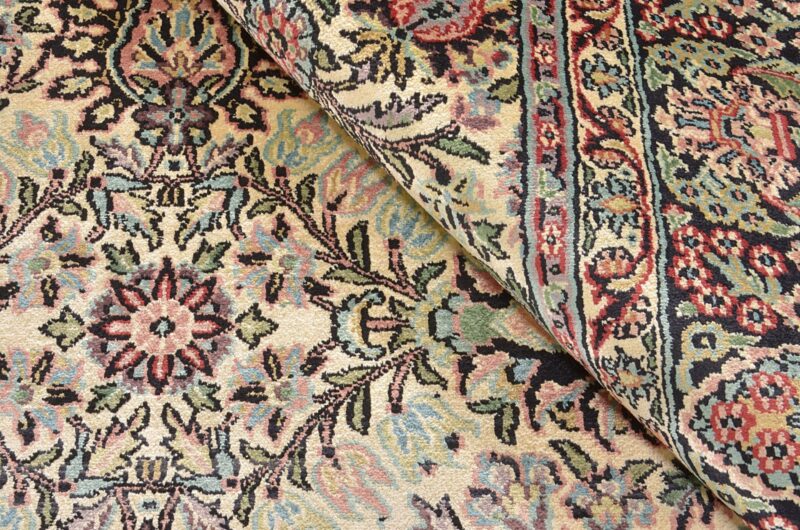Kashmir Oriental Rug 186 × 280 cm, Silk, hand-knotted, Indian — view 5