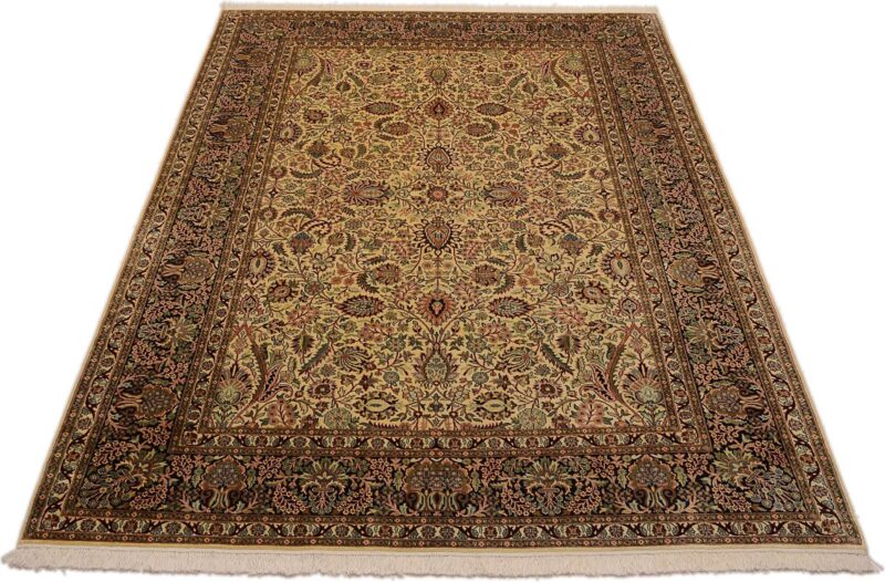 Kashmir Oriental Rug 187 × 270 cm, Silk, hand-knotted — view 2 Kashmir Oriental Rug 187 × 270 cm, Silk, hand-knotted — view 2
