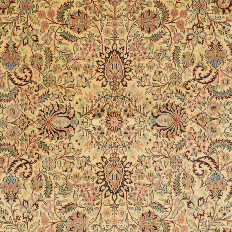Kashmir Oriental Rug 187 × 270 cm, Silk, hand-knotted — view 5 Kashmir Oriental Rug 187 × 270 cm, Silk, hand-knotted — view 5