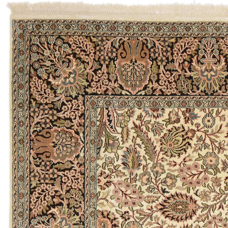 Kashmir Oriental Rug 188 × 272 cm, Silk, hand-knotted — view 5 Kashmir Oriental Rug 188 × 272 cm, Silk, hand-knotted — view 5